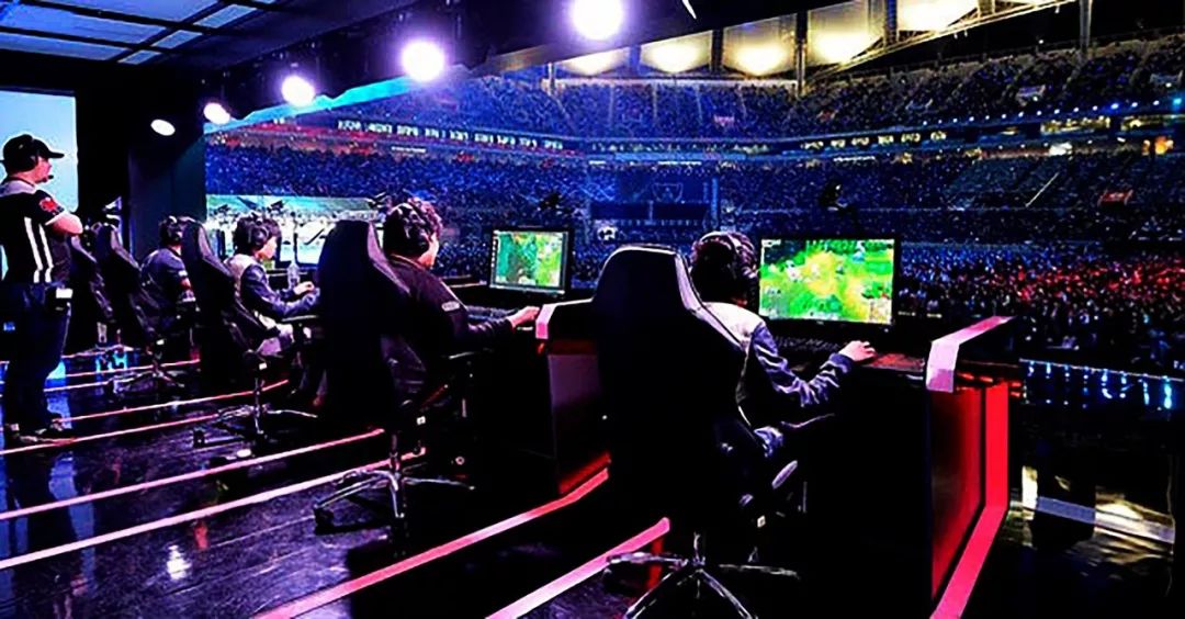 而魔术必须 而魔术必须