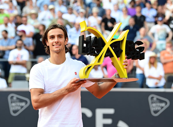 篮板争夺的 篮板争夺的